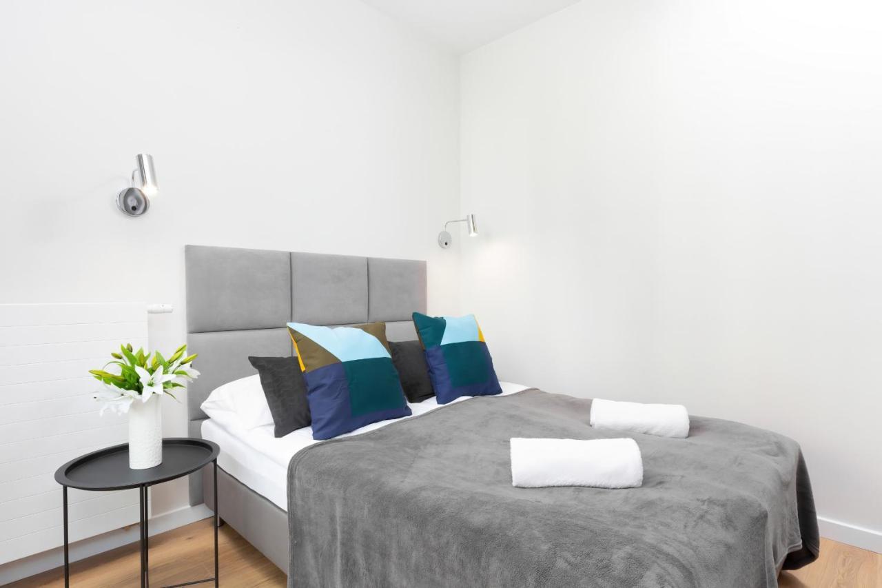 Apartments Browary Warszawskie By Noclegi Renters Warszawa Exteriör bild