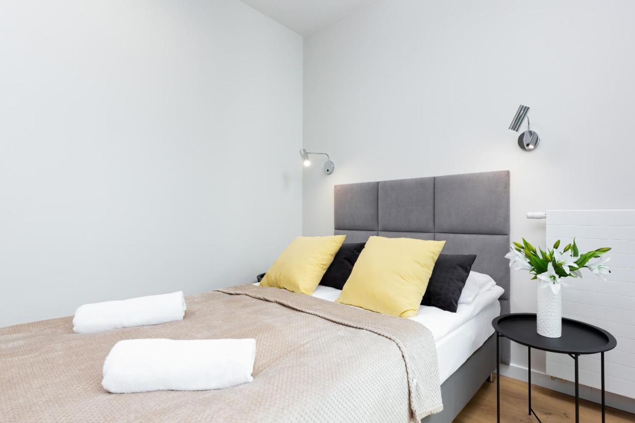 Apartments Browary Warszawskie By Noclegi Renters Warszawa Exteriör bild